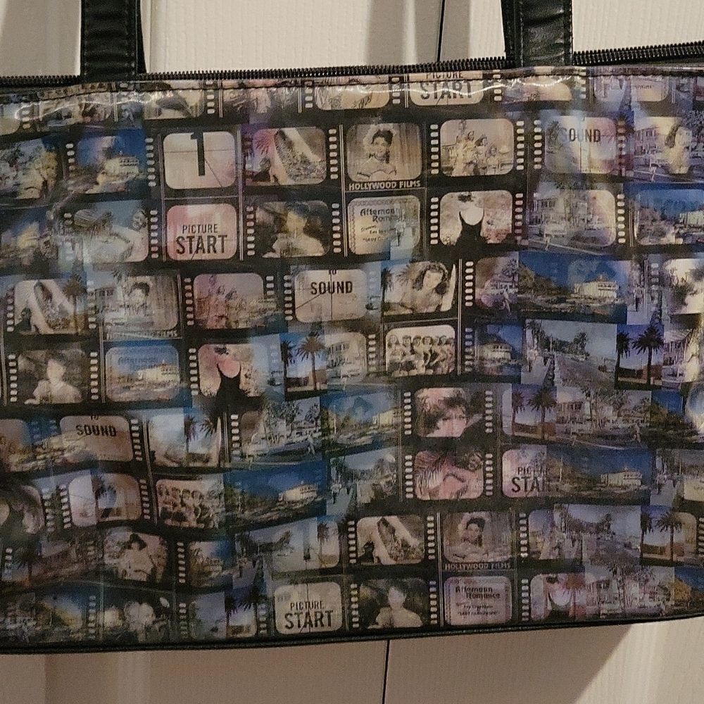 Relic cinema print image shift shoulder bag. - Picture 3 of 8